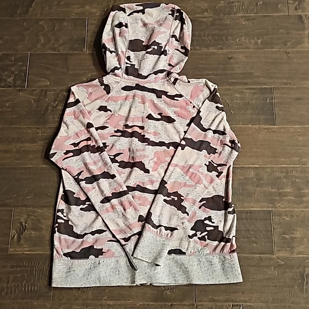 Nike Women's Camouflage Hooded Sweatshirt sz large